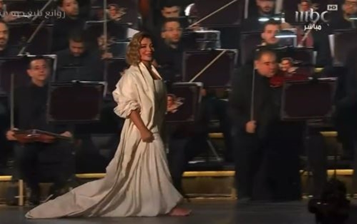 أصالة حافية القدمين