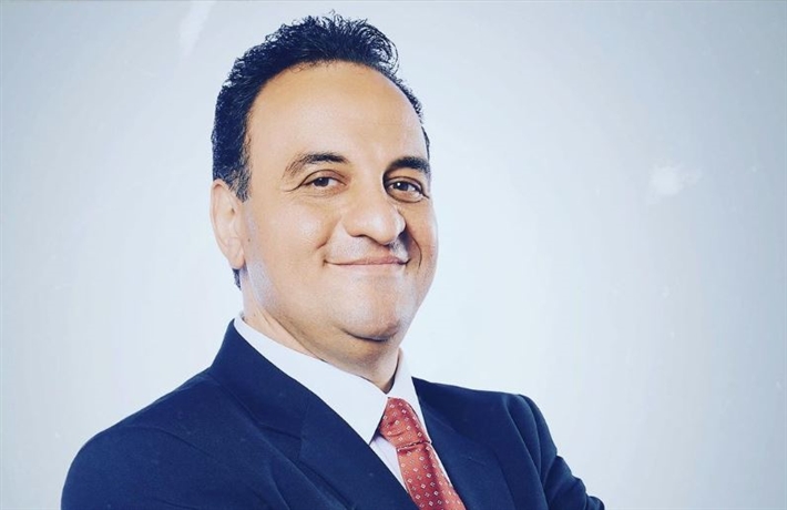 هشام إسماعيل