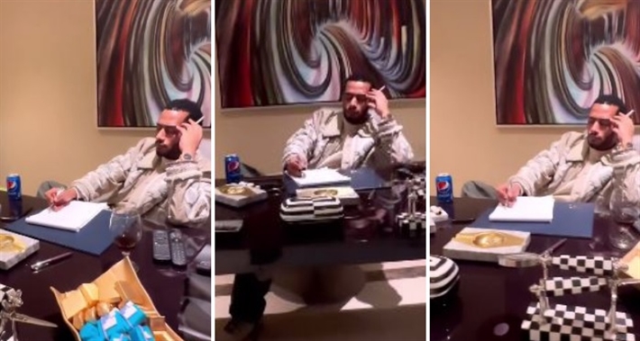 محمد رمضان في مكتبه بالرياض