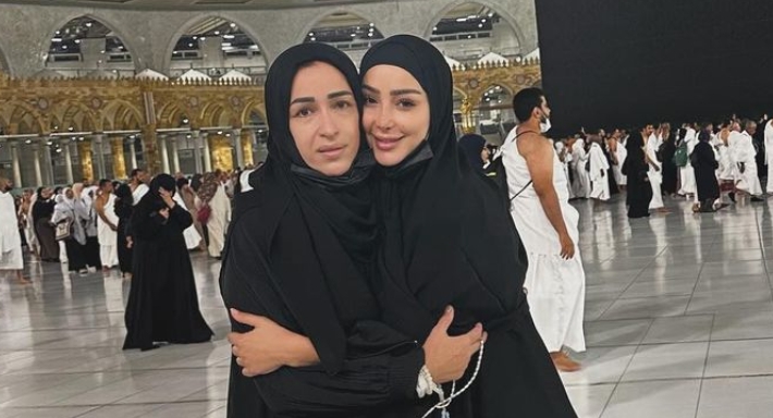 بسمة بوسيل ووالدتها