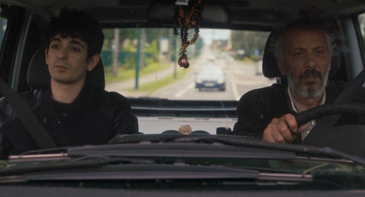 مشهد من فيلم ما فوق الضريح