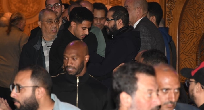 شيكابالا في عزاء شقيق أحمد حلمي