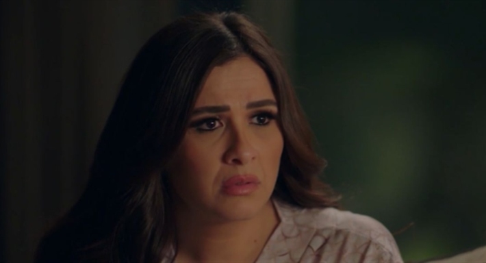 ياسمين عبد العزيز