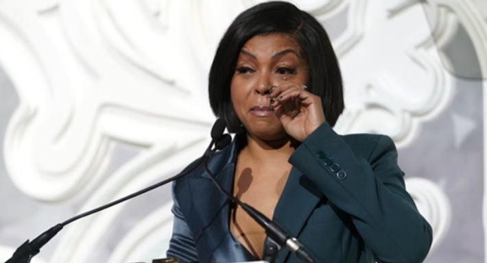 تاراجي بي هنسون تبكي بسبب الأجر المنخفض