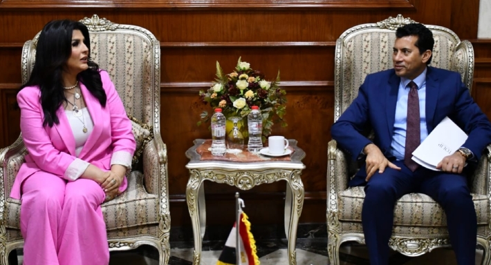 وزير الشباب والرياضة أشرف صبحي ومنى الشاذلي