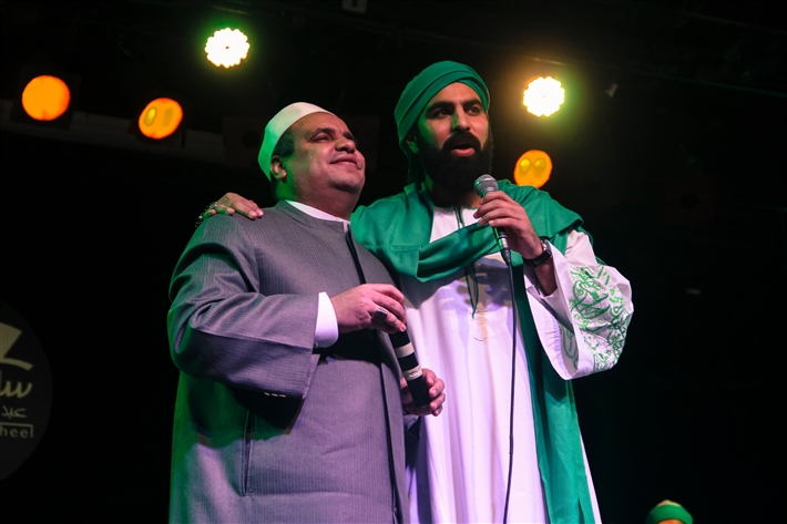 المنشد إيهاب يونس مع فرقة الحضرة