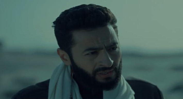 حمادة هلال في مشهد من مسلسل المداح أسطورة العودة