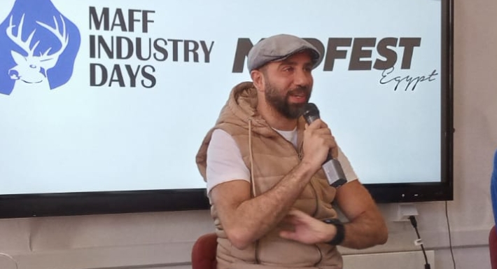 مينا النجار