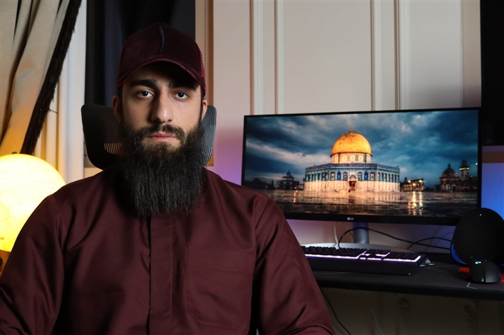  المقرئ محمد ديبيروف