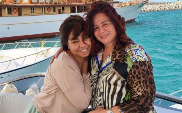 إلهام شاهين وشيرين عبد الوهاب