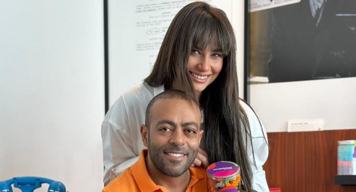 تامر عاشور وزوجته نانسي نور