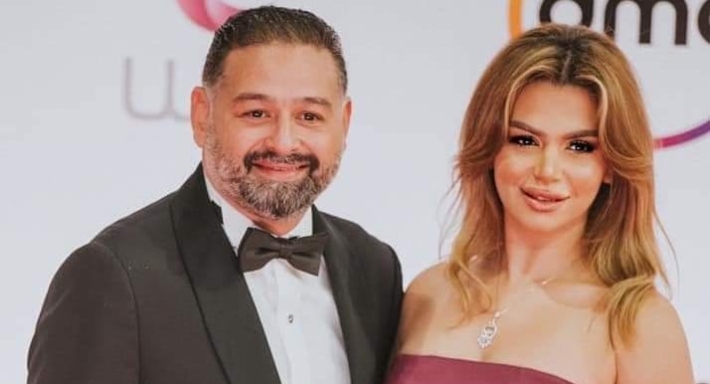 أمير شاهين وزوجته منة جاب الله