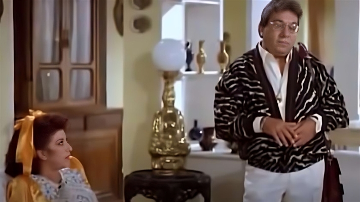 فاروق فلوكس ونبيلة عبيد من فيلم الراقصة والسياسي