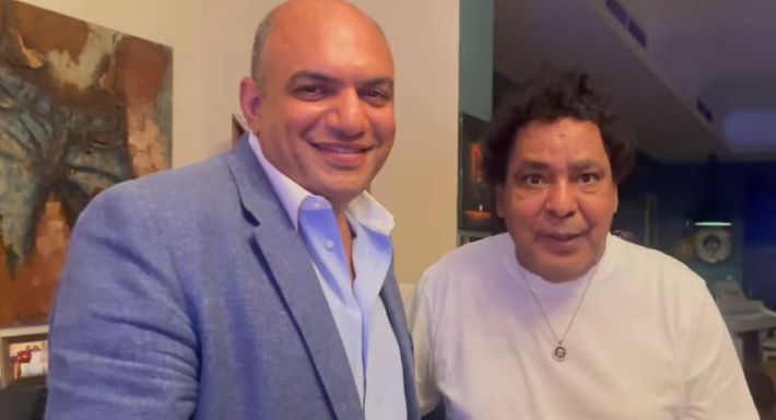 محمد منير وطبيبه في ألمانيا