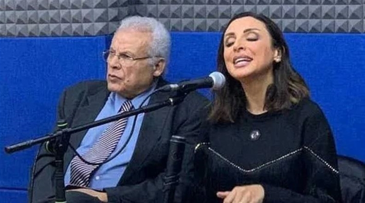 أنغام ووالدها