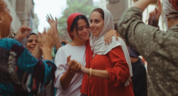 مشهد من الفستان الأبيض