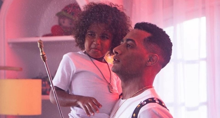 محمد رمضان وابنه علي