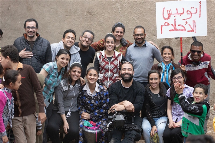 فريق فيلم رفعت عيني للسما