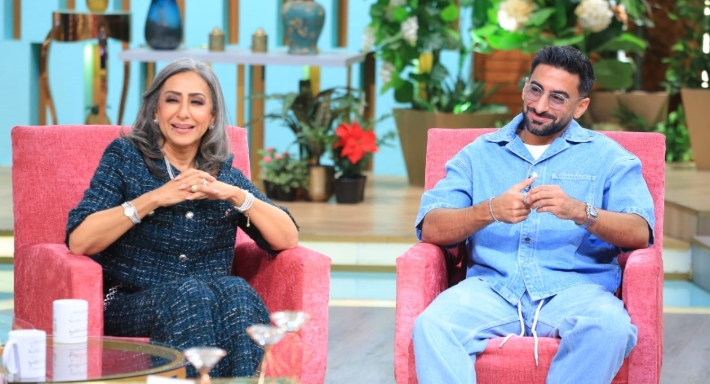 أنس بوخش ووالدته