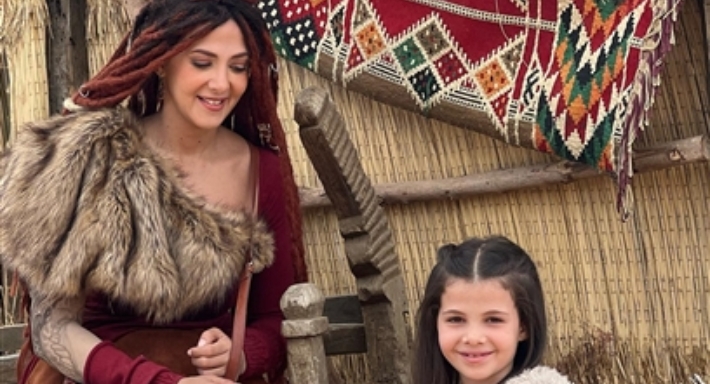 دنيا سمير غانم وابنتها كايلا