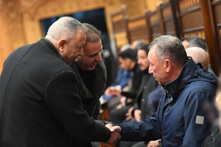 محمود الخطيب وإيمي سمير غانم ويسرا اللوزي من بينهم ... المنتج أحمد السبكي يتلقى عزاء شقيقه بحضور النجوم