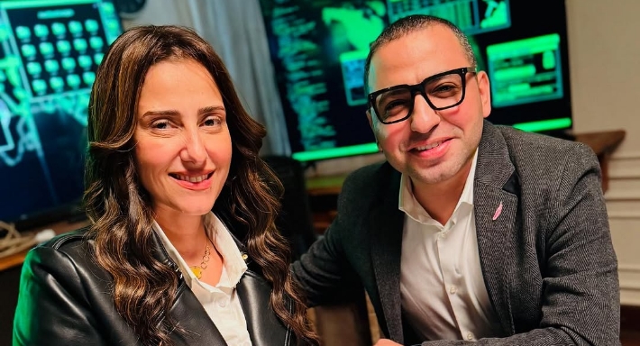 عبد العزيز أحمد مع حنان مطاوع