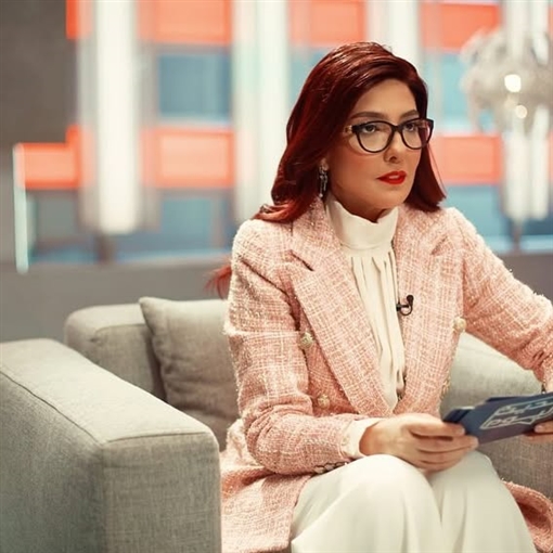 مي كساب تنشر صورها من المداح وتطمئن جمهورها: ارتاحو السنه دي مش هتدورو معايا على ابني