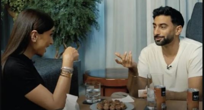 أنس بوخش ودينا الشربيني