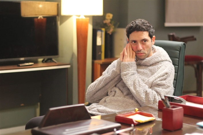  جريمة منتصف الليل الحلقة 6 ... مواجهات وفضائح وصفقات مشبوهة