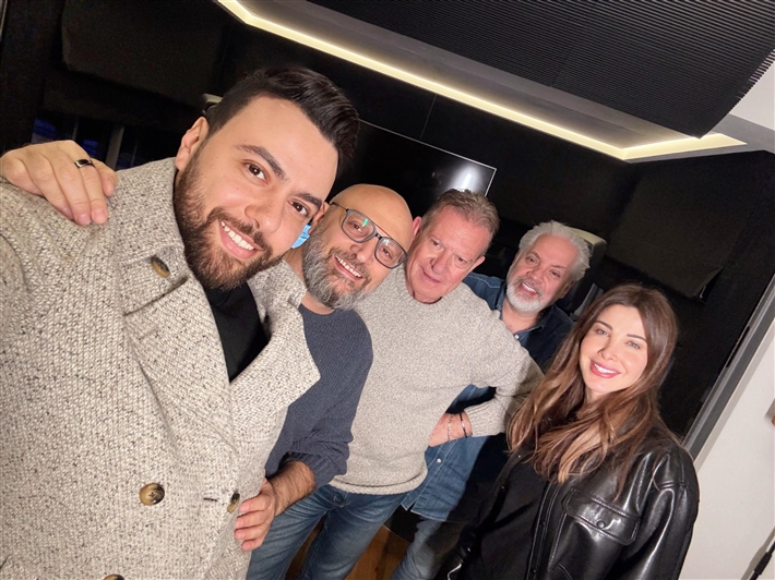 نانسي عجرم وفريق أغنية 