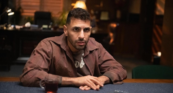 حسن أبو الروس في دور (ريشة) بمسلسل (قهوة المحطة)