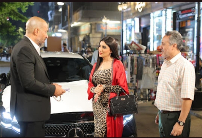 إيهاب فهمي ومي عمر وماجد المصري في إش إش