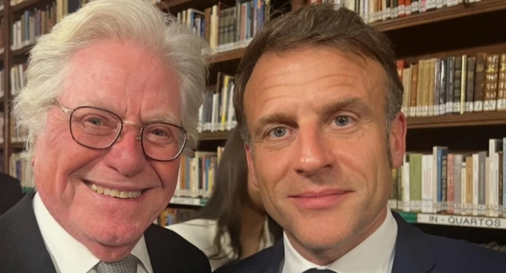 حسين فهمي وماكرون