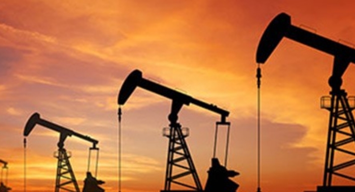 أسعار النفط تسجل أكبر انخفاض