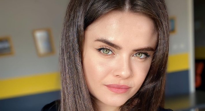 الممثلة التركية سيفيل أكداغ