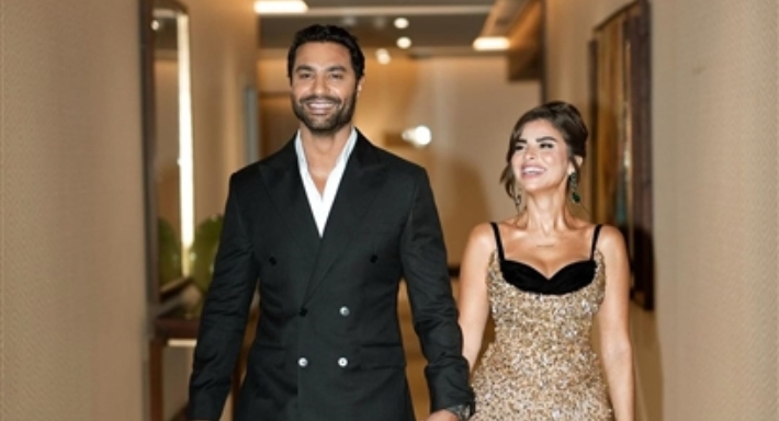 كريم فهمي وزوجته دانيا