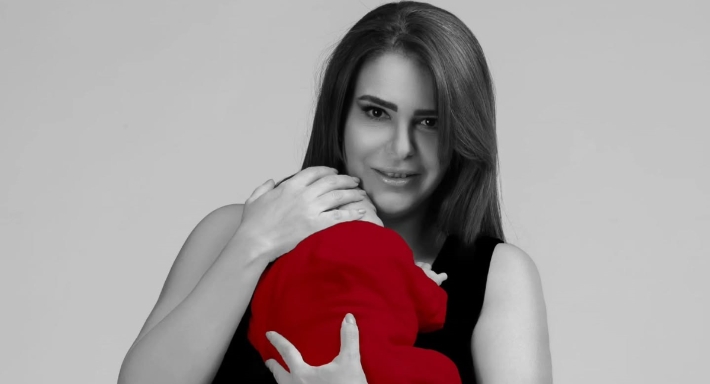 دنيا عبد العزيز