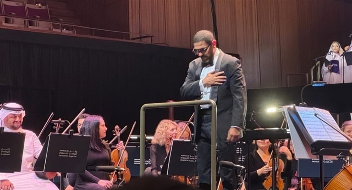 المايسترو هاني فرحات يقود أوركسترا المتروبوليتان