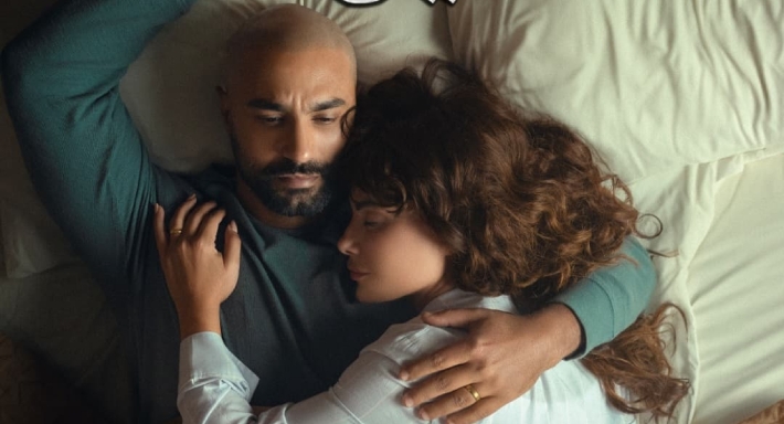 كريم فهمي وصبا مبارك على بوستر مسلسل 220 يوم