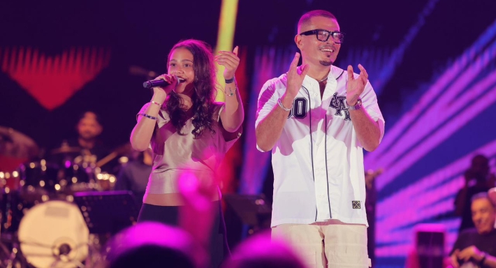 عمرو دياب وابنته جانا 