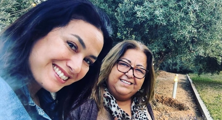 هند صبري ووالدتها