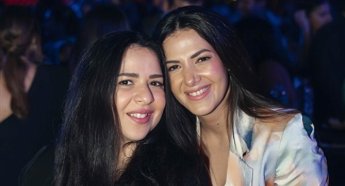 دنيا سمير غانم وإيمي سمير غانم