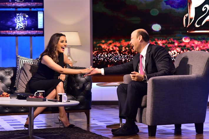 عمرو أديب وأنغام