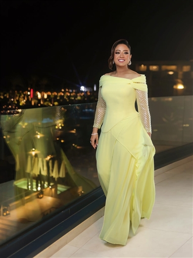  شرطة_الموضة: تفاصيل إطلالة ريهام عبد الحكيم في مهرجان مراسي .. إطلالة أنيقة ومميزة