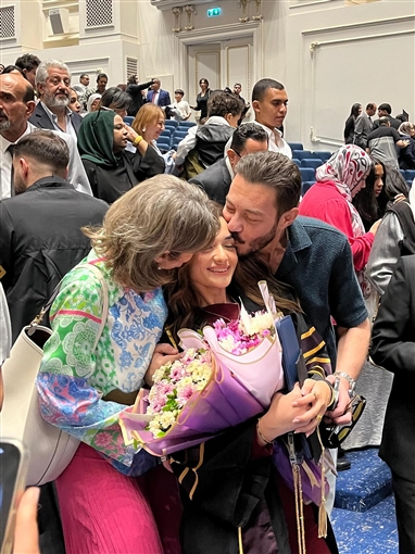 20 صورة من حفل تخرج ملك وليلى أحمد زاهر