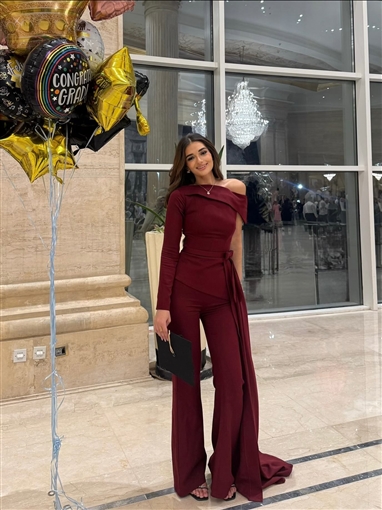 20 صورة من حفل تخرج ملك وليلى أحمد زاهر