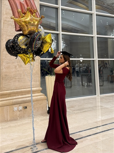 20 صورة من حفل تخرج ملك وليلى أحمد زاهر