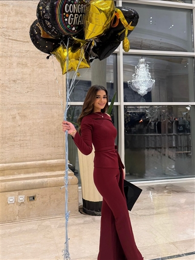 20 صورة من حفل تخرج ملك وليلى أحمد زاهر