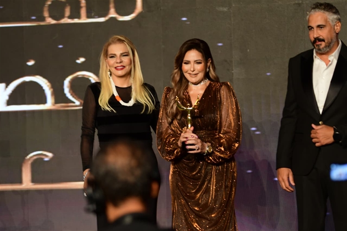 روجينا وصابرين وأسما إبراهيم من بينهم ... تكريم نجوم الفن في مهرجان الفضائيات العربية