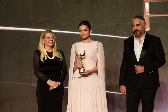 أكرم حسني وأحمد زاهر ومحمد الشرنوبي من بينهم ... نجوم الفن يتألقون خلال تكريمهم في مهرجان الفضائيات العربية